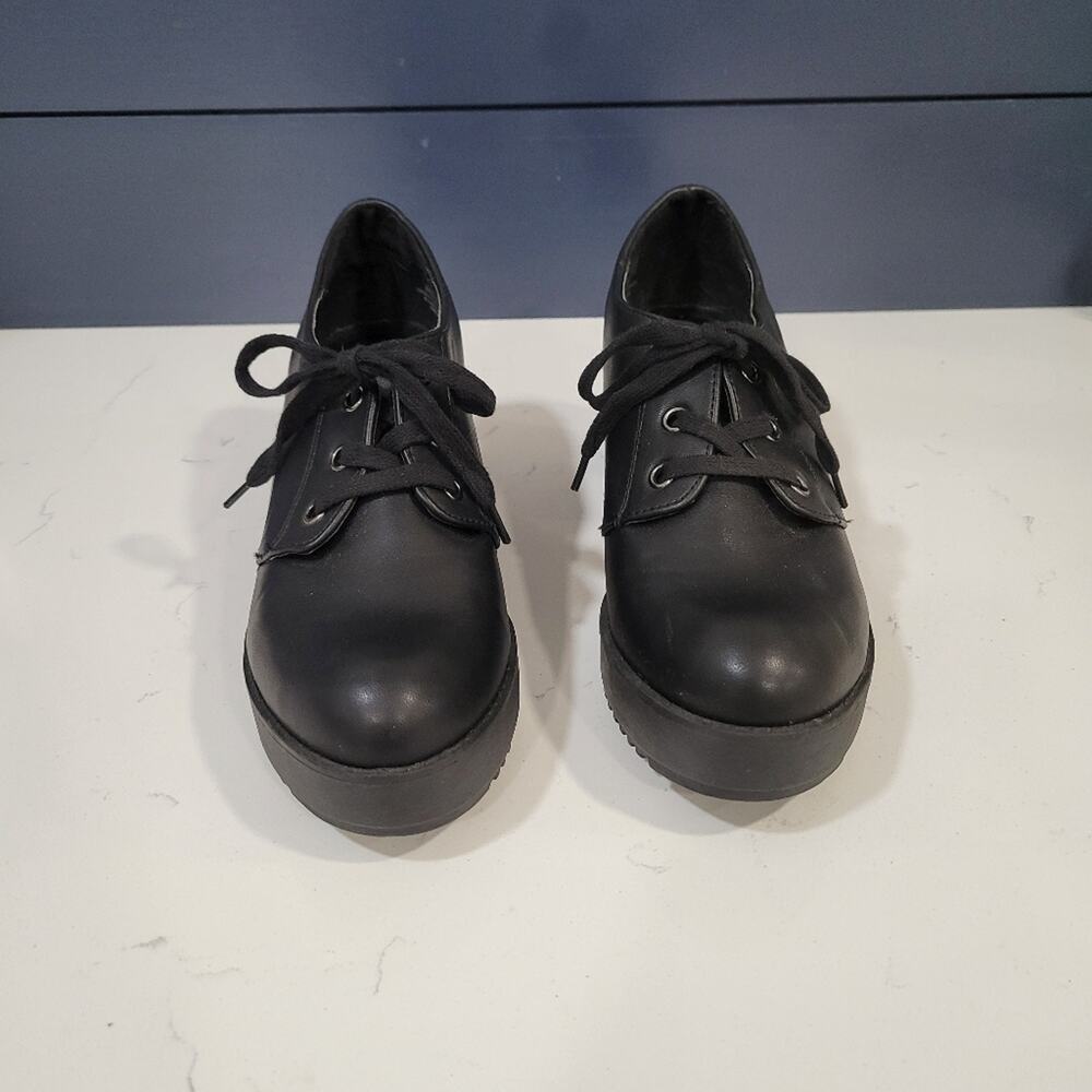 Wanted Breakout Oxford 90's Y2K Style Lug Heel Platform Size 9 - Picture 6 of 12